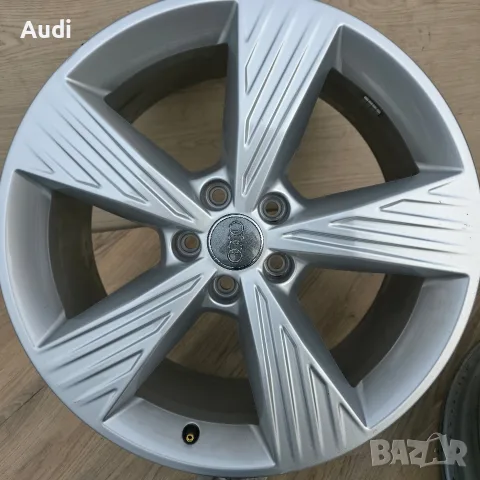 Оригинални Ауди Джанти 19 Q4 e-tron