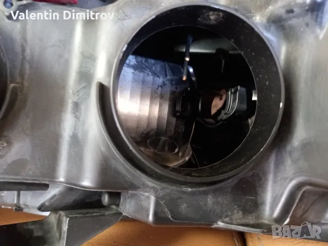 десен фар ауди а 6, снимка 6 - Части - 48115324