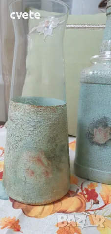  Стъклена ваза винтидж стил, ръчно декорирана с декупаж, снимка 3 - Вази - 44679516