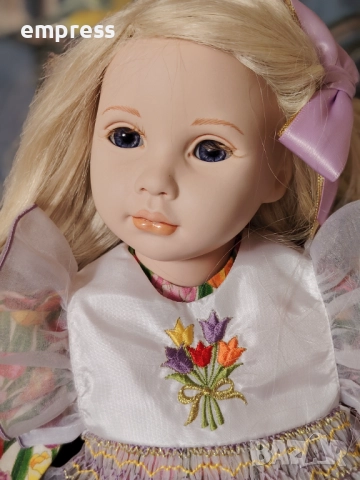 Порцеланова кукла Pauline 