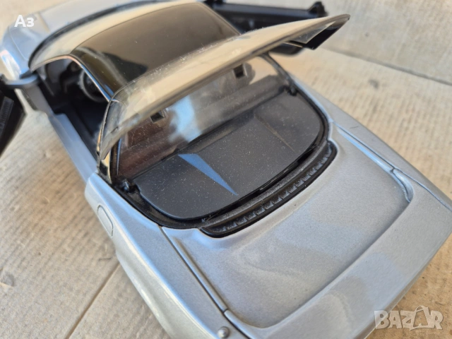 Honda NSX 1:18 Revell сребрист Хонда НСХ Acura, снимка 7 - Колекции - 53877336