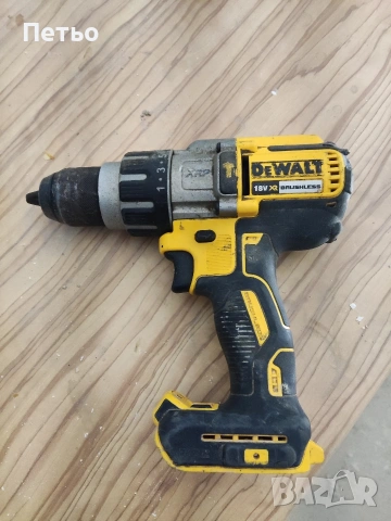 Винтоверт Dewalt dcd 996