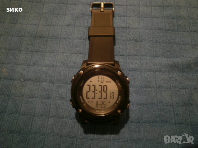 часовник- мъжки- дигитален 