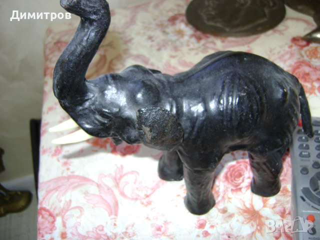 Слонче от пластмаса