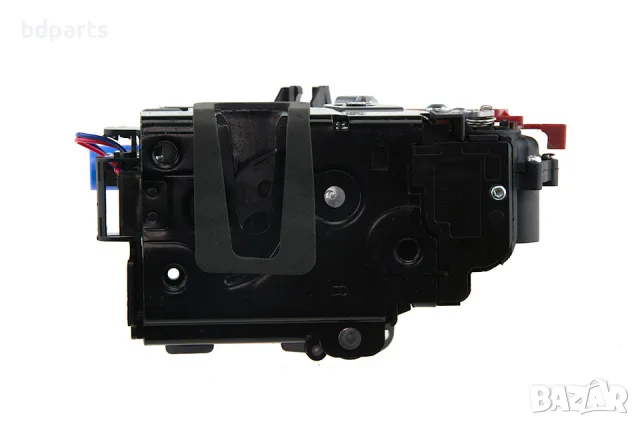 Предна дясна брава за врата на VW, Golf 5, Touran, Skoda Octavia 2, снимка 4 - Части - 56141693