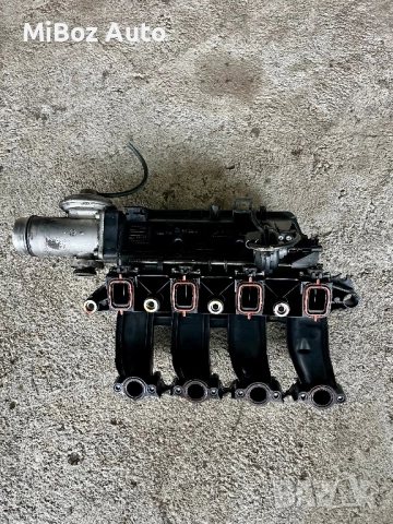 Всмукателен колектор БМВ Е90 91 92 BMW, снимка 2 - Части - 49497198