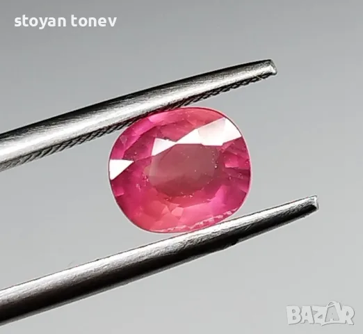  Естествен Рубин 1.05 карата – напълно чист от топлинна обработка! Сертифициран!, снимка 4 - Други - 56072647