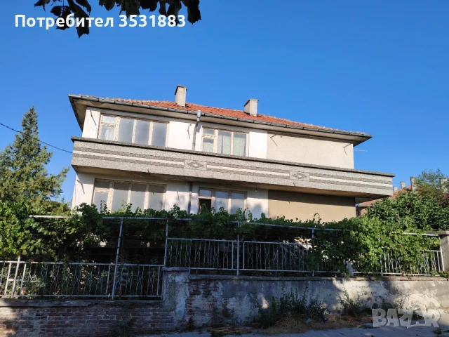 Двуфамилна къща в Карнобат, снимка 3 - Къщи - 50919896