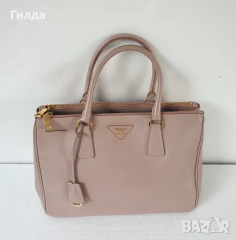 автентична чанта Prada, снимка 2 - Чанти - 56007497