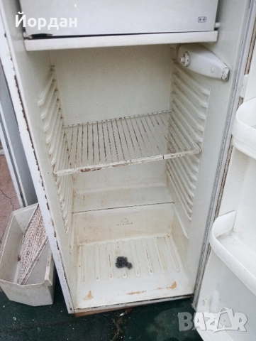 Хладилник Заниси, снимка 2 - Хладилници - 52145746