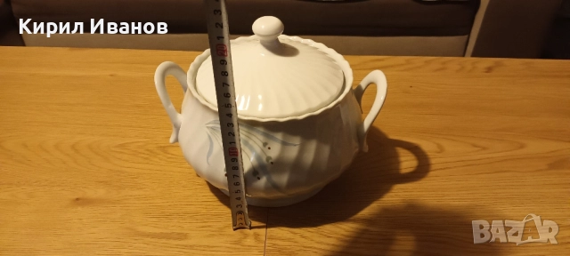 Български порцеланов сервиз от соца - супник, различни видов чинии , снимка 3 - Сервизи - 52100763