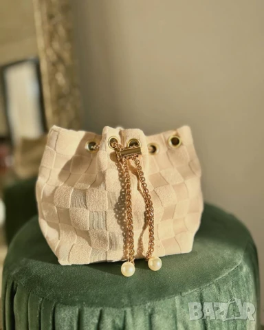 Хит модели дамски чанти в различни цветове