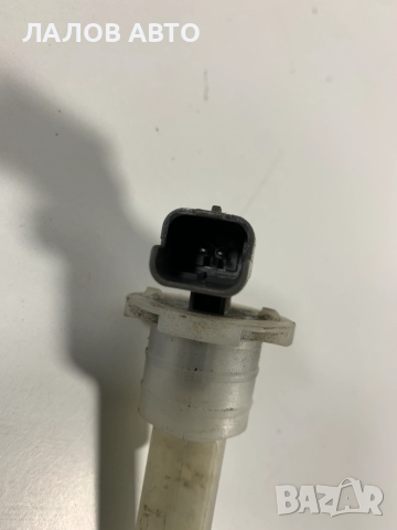 Датчик ниво течност чистачки Пежо 307 Datchik nivo technost chistachki Peugeot 307 , снимка 3 - Части - 51613171