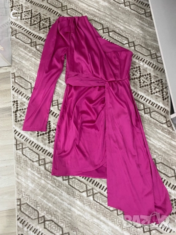 Дамска рокля