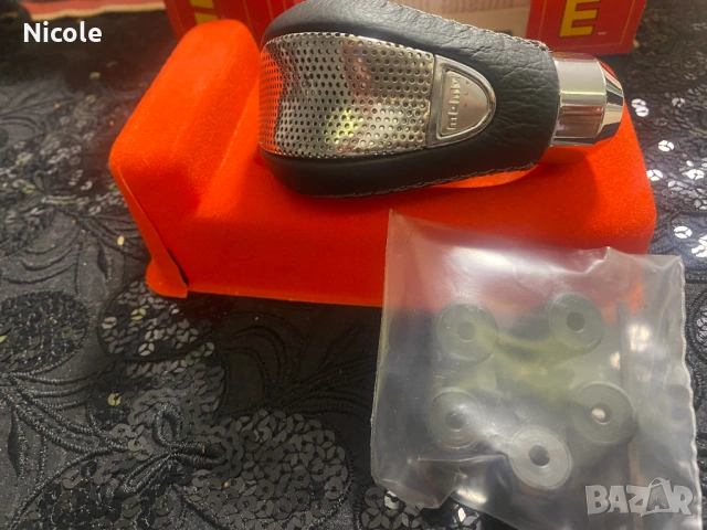 Спортни топки за скоростен лост МОМО, Италия, снимка 11 - Аксесоари и консумативи - 42419329