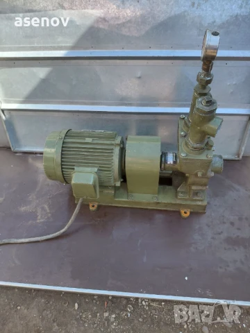 помпа за гъсти течности