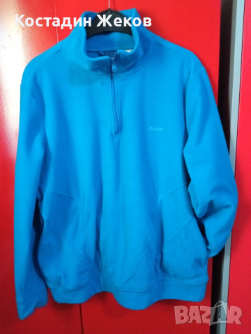 Много хубава оригинална горница поларена. Reebok 