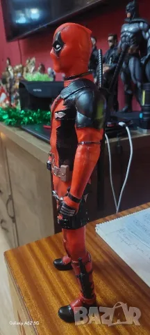 Фигура на Deadpool-30см,нова, снимка 3 - Колекции - 48481953