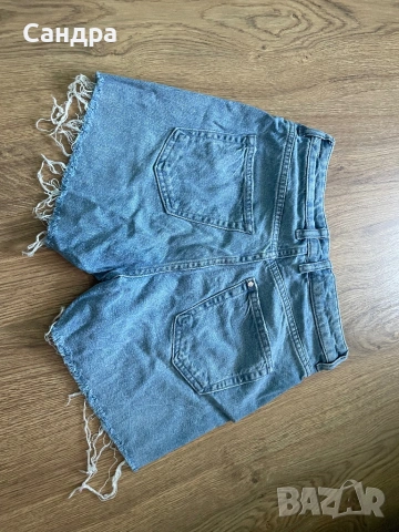 Къси дънки, снимка 3 - Дънки - 54251534