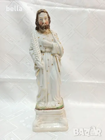 Френска антикварна порцеланова скулптура, религиозна ръчно рисувана  с позлата ,произведена 1860 год
