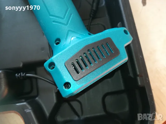 лозарска ножица комплект с 2 батерии и зарядно 0502251551, снимка 6 - Градинска техника - 48979445