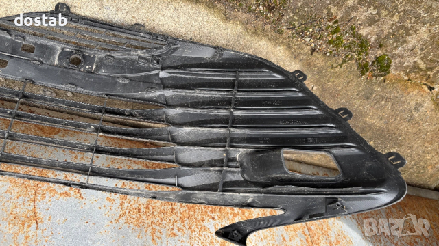 Решетка в бронята за Тойота Камри xv70, снимка 6 - Части - 53196805