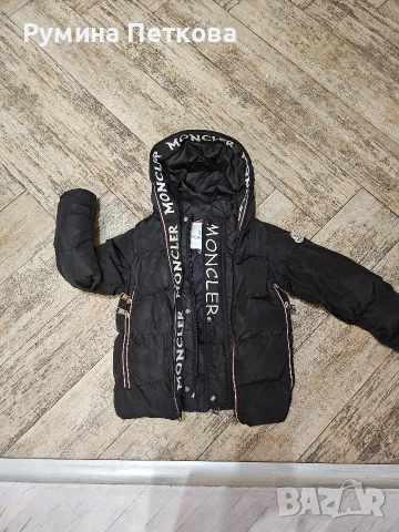 Оригинално детско яке Moncler, снимка 5 - Детски якета и елеци - 52996577
