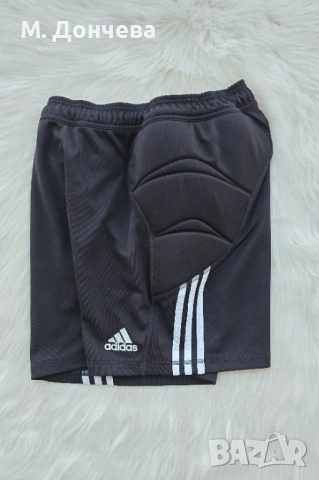 Вратарски шорти Adidas размер М , снимка 3 - Спортни дрехи, екипи - 51548945