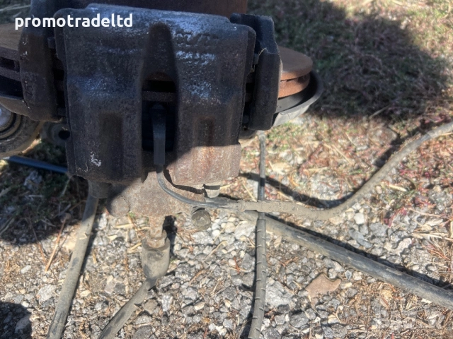 Задни спирачни апарати БМВ Е90 BMW E90 320 D 163 ph, снимка 3 - Части - 51768282