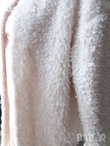 СНЕЖНОБЯЛО пухкаво яке, снимка 1