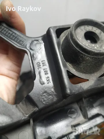 Заден , държач броня за VW GOLF 6 , 5K6 807 393, снимка 4 - Части - 48428488