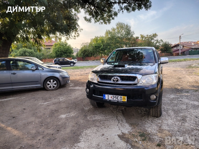 Toyota Hilux 3.0D171к.с ТОП!, снимка 2 - Автомобили и джипове - 51849206