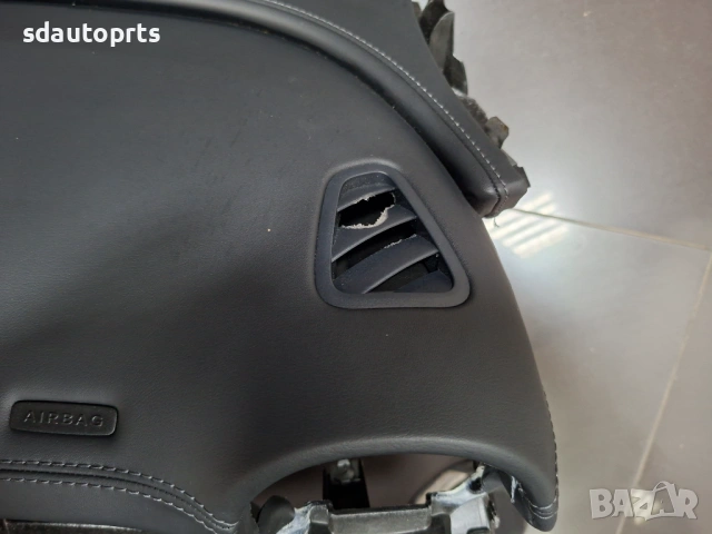 Ново Кожено Табло с Сив шев Mercedes W206 AMG, снимка 12 - Части - 53896993