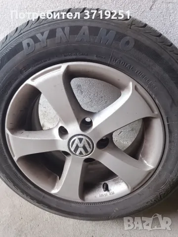 Гуми с лети джанти 15" VW, снимка 5 - Части - 48571257