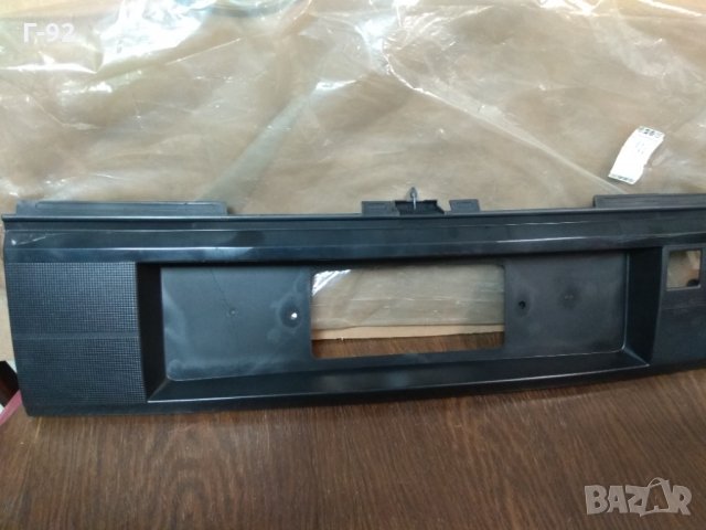 35785348101C**NEU**VW*Рамка Под Номер VW Passat B3 , снимка 2 - Части - 32039505