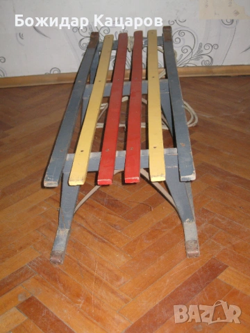 Стара дървена шейна. Цена - 17евро. Пращам по Еконт. За София, може и лично да я вземете., снимка 4 - Зимни спортове - 53095466