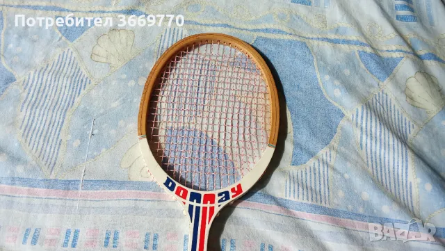 Винтидж дървена тенис ракета Donnay
