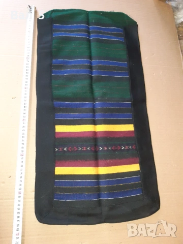 Автентична тъкана вълнена престилка , носия