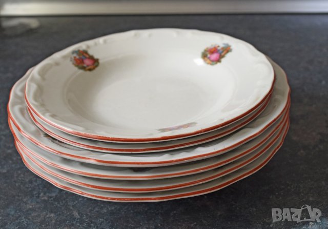 Ретро български порцелан сервиз чинии , снимка 2 - Сервизи - 38341862