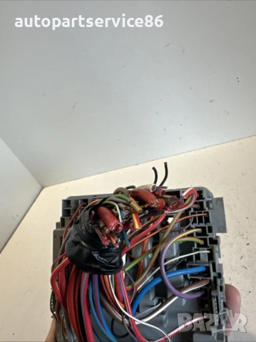 кутия с бушони и релета за Fiat 500L, номер 51867698, за 1.3 Мултиджет, 2013 г., снимка 2 - Части - 53184917