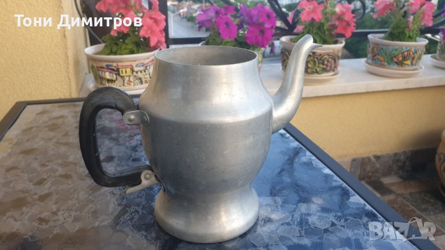 Ретро чайник, канче за поливане