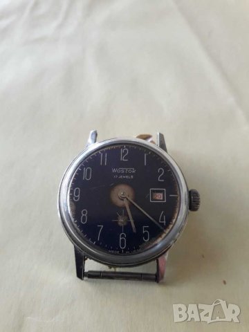 Стар механичен часовник , снимка 1 - Антикварни и старинни предмети - 29719373