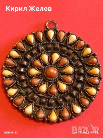 Етнографски медальон в ориенталски стил с мъниста в кафяво и жълто 17930, снимка 2 - Колиета, медальони, синджири - 52548200
