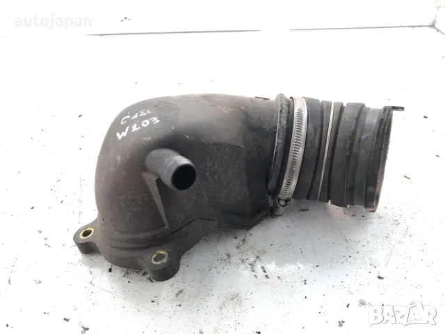 Въздуховод Mercedes W203 C-class C180 A1111411204