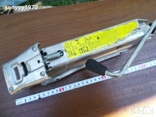 AUDI & VW-ORIGINAL АЛУМИНИЕВ КРИК-ВНОС SWISS 1805251822LCHERY, снимка 4 - Аксесоари и консумативи - 50336810