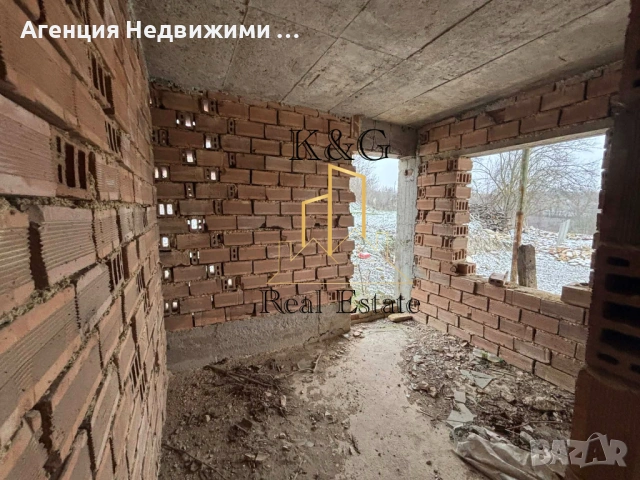 Двуетажна в с. Благоево - груб строеж ! , снимка 2 - Къщи - 53142390