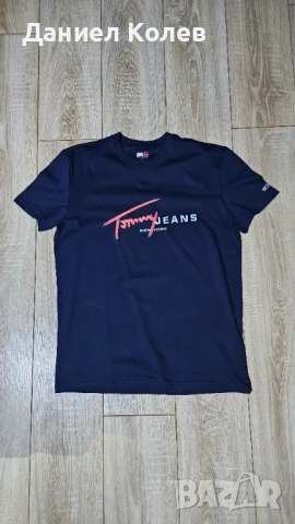 Лятна тениска Tommy Hilfiger тениска в размер М, снимка 2 - Тениски - 51103630