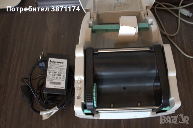 Термо етикетен баркод принтер Intermec PF8T, снимка 2 - Оборудване за магазин - 42609841