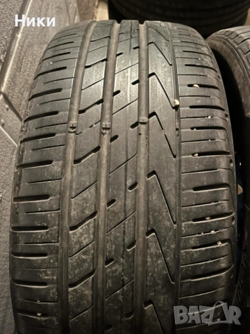2 бр. 235/55/18 HANKOOK ,DOT 3520 , снимка 3 - Гуми и джанти - 54155633