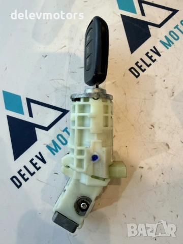 806015619R патрон с ключ от Dacia Sandero 3 1.0 TCe LPG двигател H4DF480, 91 кс., 5 ск., 41000 km., 